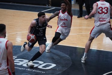 Olimpico volvió al triunfo con una sólida actuación ante Unión en el Vicente Rosales