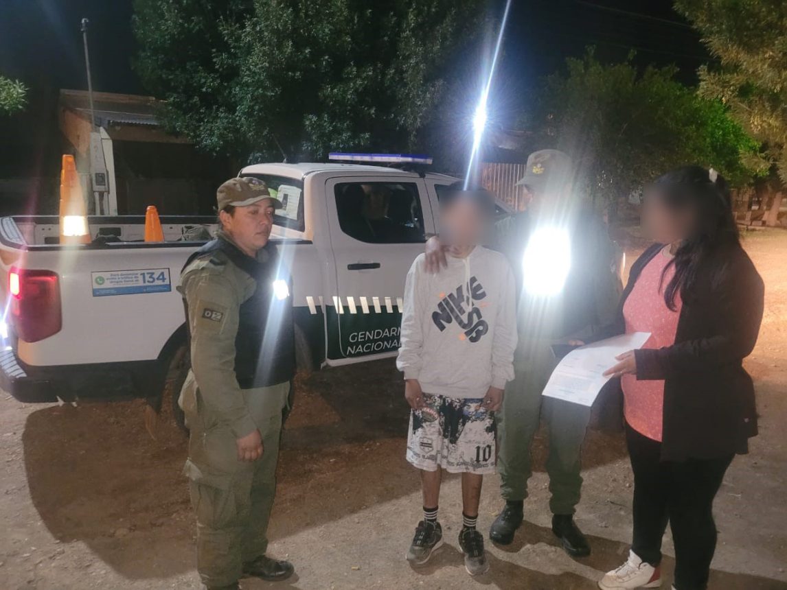 Gendarmería rescató a un menor extraviado y lo devolvió a su madre