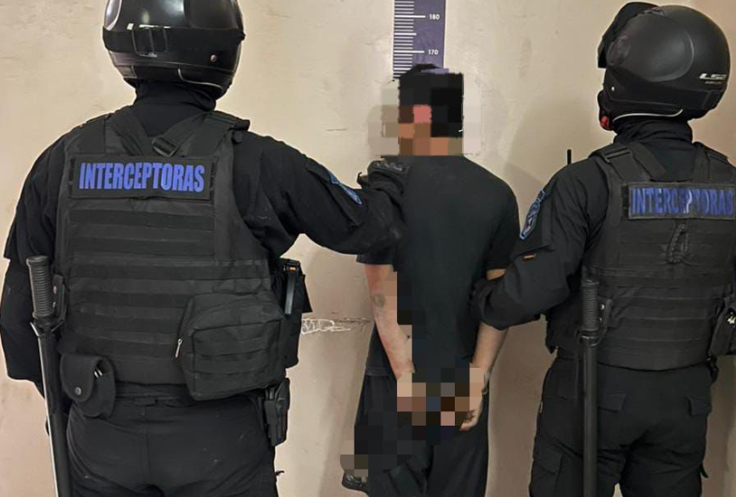 Operativo Saturación en La Banda: detienen a un hombre que era buscado por el robo a un comercio de la ruta 51