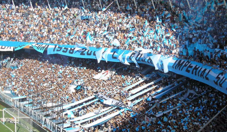 Aprevide le levantó la sanción a Racing que tendrá público en el Cilindro ante River