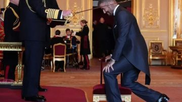 David Beckham fue nombrado caballero por el rey Carlos III en el castillo de Windsor