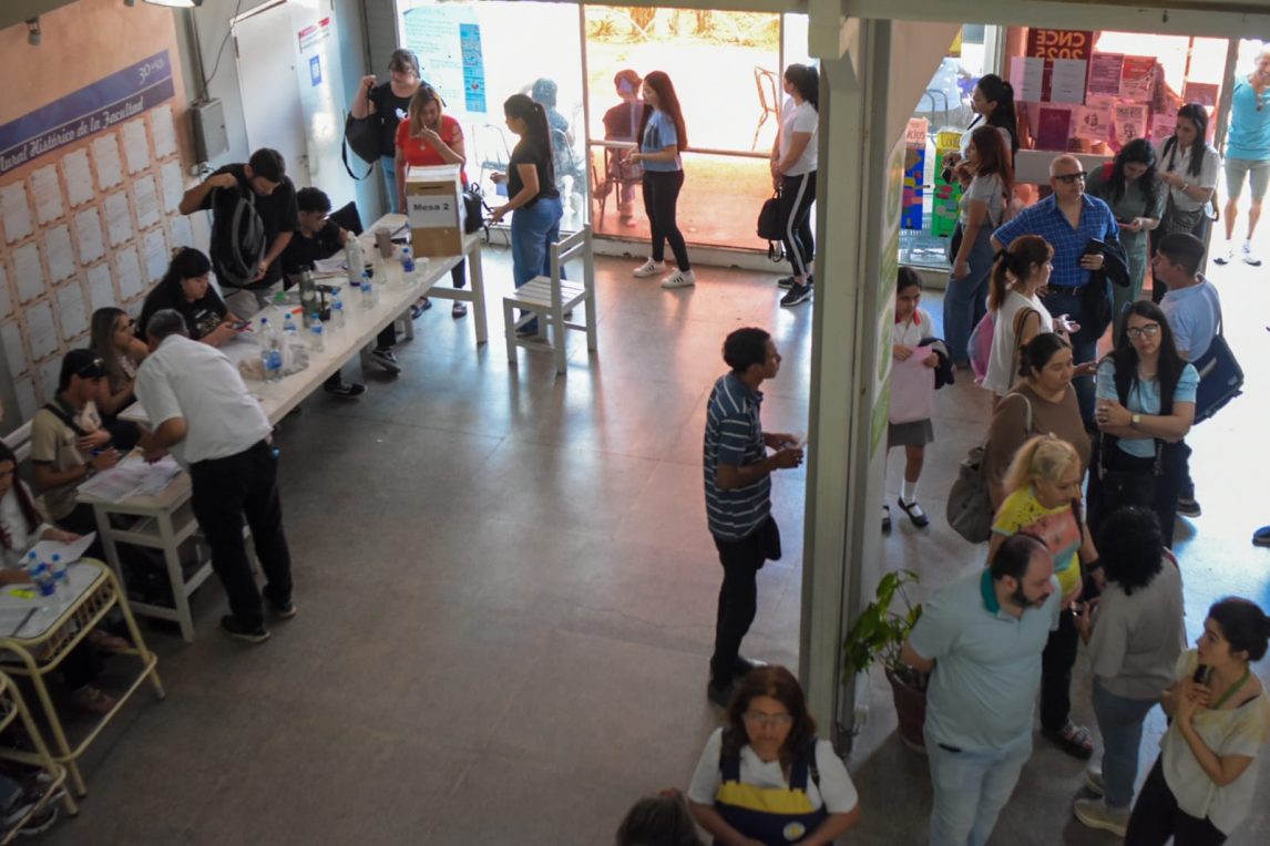 La UNSE eligió a autoridades con la participación de la mitad de los estudiantes del padrón