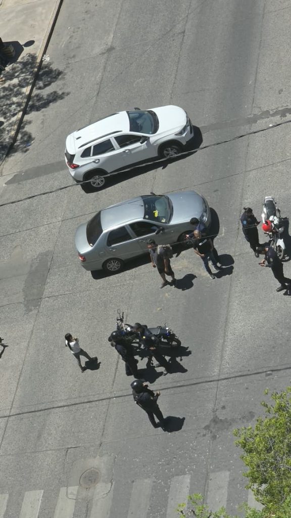 Accidente en hora pico frente a Tribunales