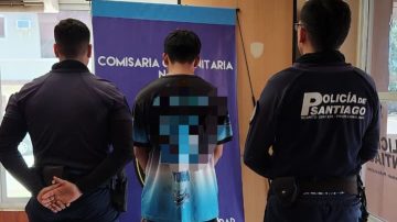 Atrapan a un ladrón que robó varias prendas tras forzar el baúl de una moto en el Mercado Unión