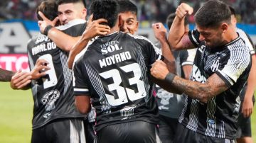 Central Córdoba se lo dio vuelta a San Lorenzo y se metió los cuartos de final del Clausura