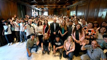 Estudiantes de Sumampa, Bandera Bajada y Monte Quemado visitaron Casa de Gobierno