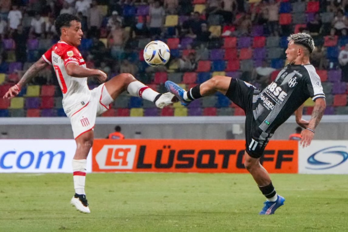 EN VIVO: gran jugada de Estudiantes para ponerse al frente 1 a 0 sobre Central Córdoba en Santiago