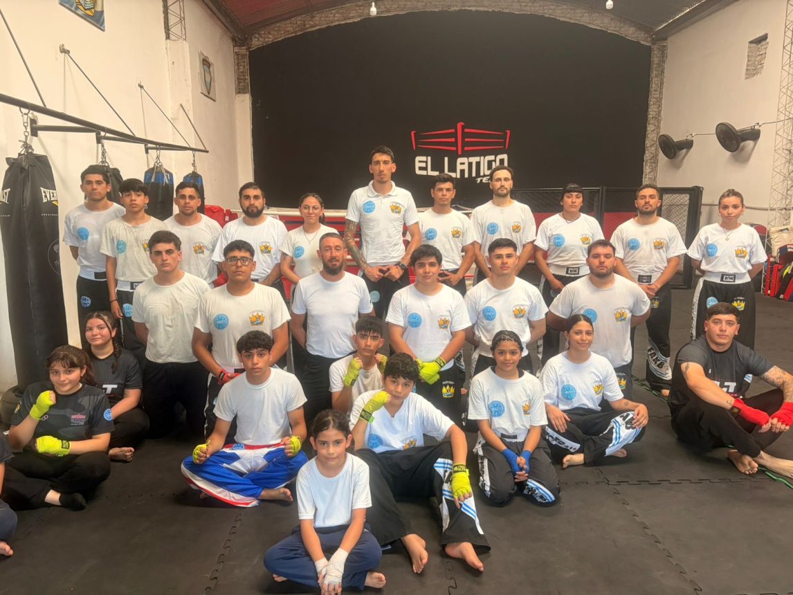 Exámenes exitosos en El Látigo Team: la academia suma nuevos cinturones y un instructor