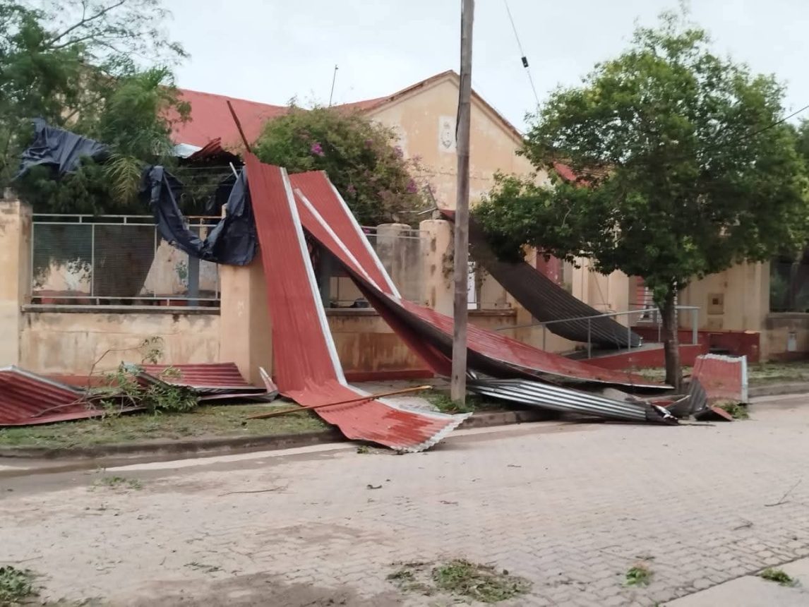 Suspenden de clases en la escuela “Hipólito Yrigoyen” por los graves daños causados por el Temporal