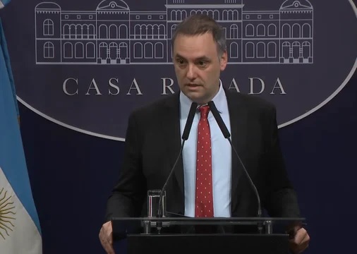 Adorni negó que la reforma laboral modifique cuestiones de monotributo y Ley de Empleo Público