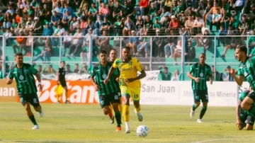 Duelo decisivo por el descenso: San Martín y Aldosivi definen su futuro