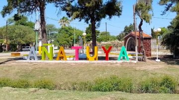 Hizo una denuncia para que su hija dejara la casa de su padre, quien bebía alcohol con otros hombres