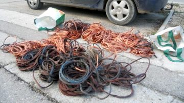 Detuvieron a un hombre por el robo de cables en La Banda y secuestraron más de 95 kilos de cobre