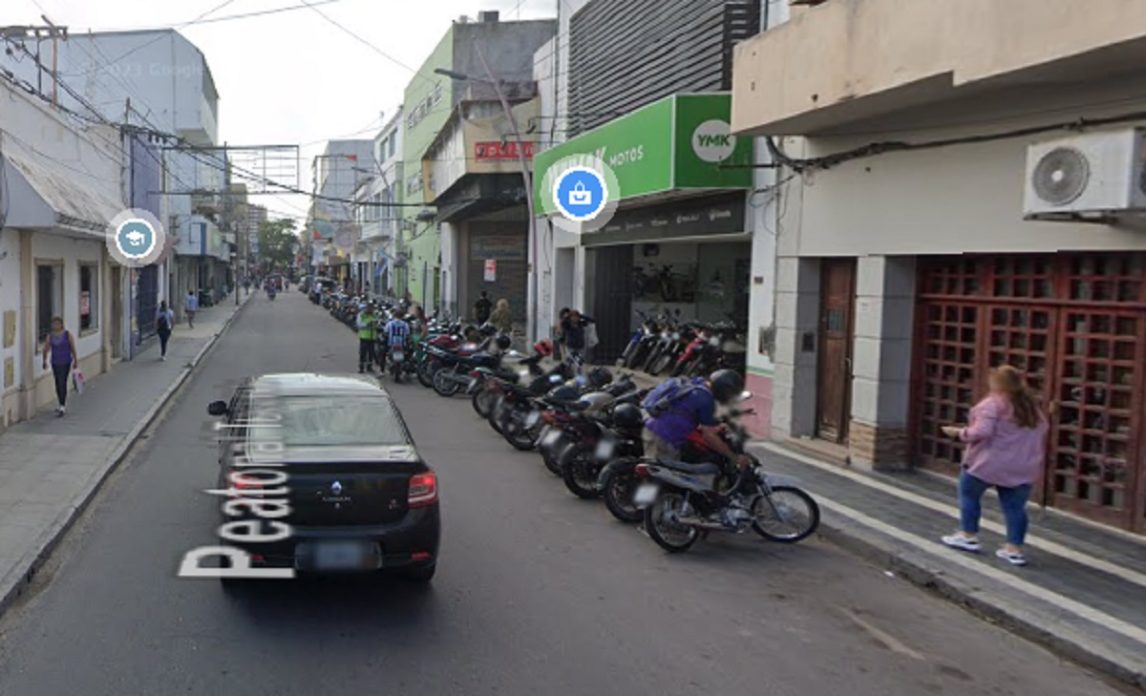 Dejó su moto en un estacionamiento municipal y cuando regresó de trabajar no la encontró