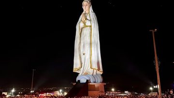 Una estatua de la Virgen María supera en tamaño al Cristo Redentor en Brasil