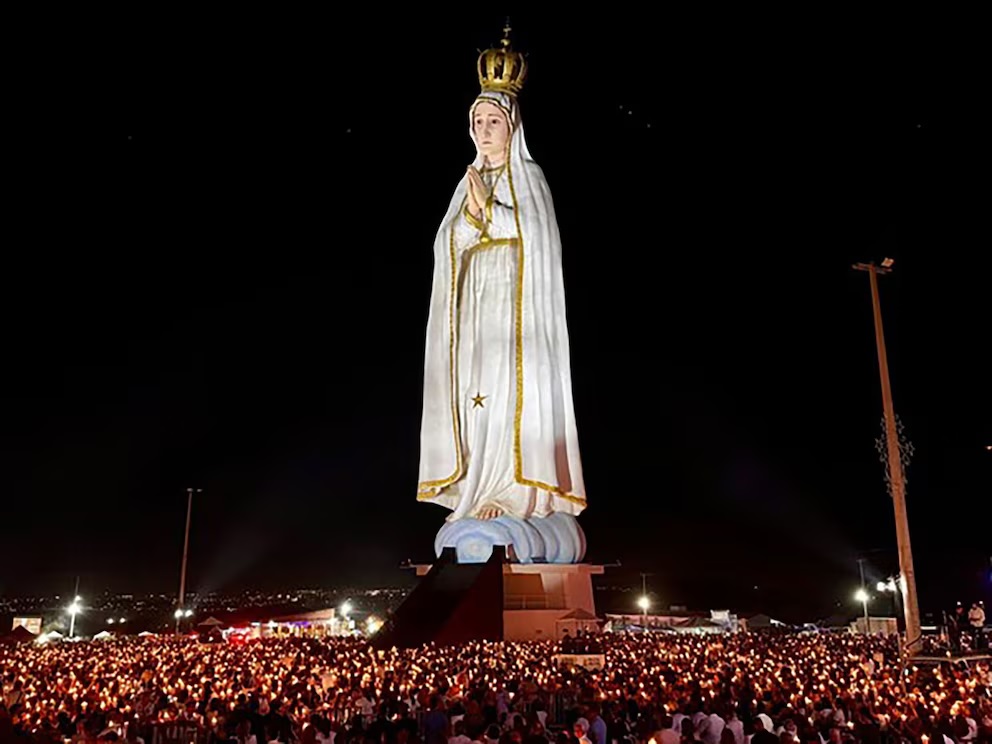 Una estatua de la Virgen María supera en tamaño al Cristo Redentor en Brasil