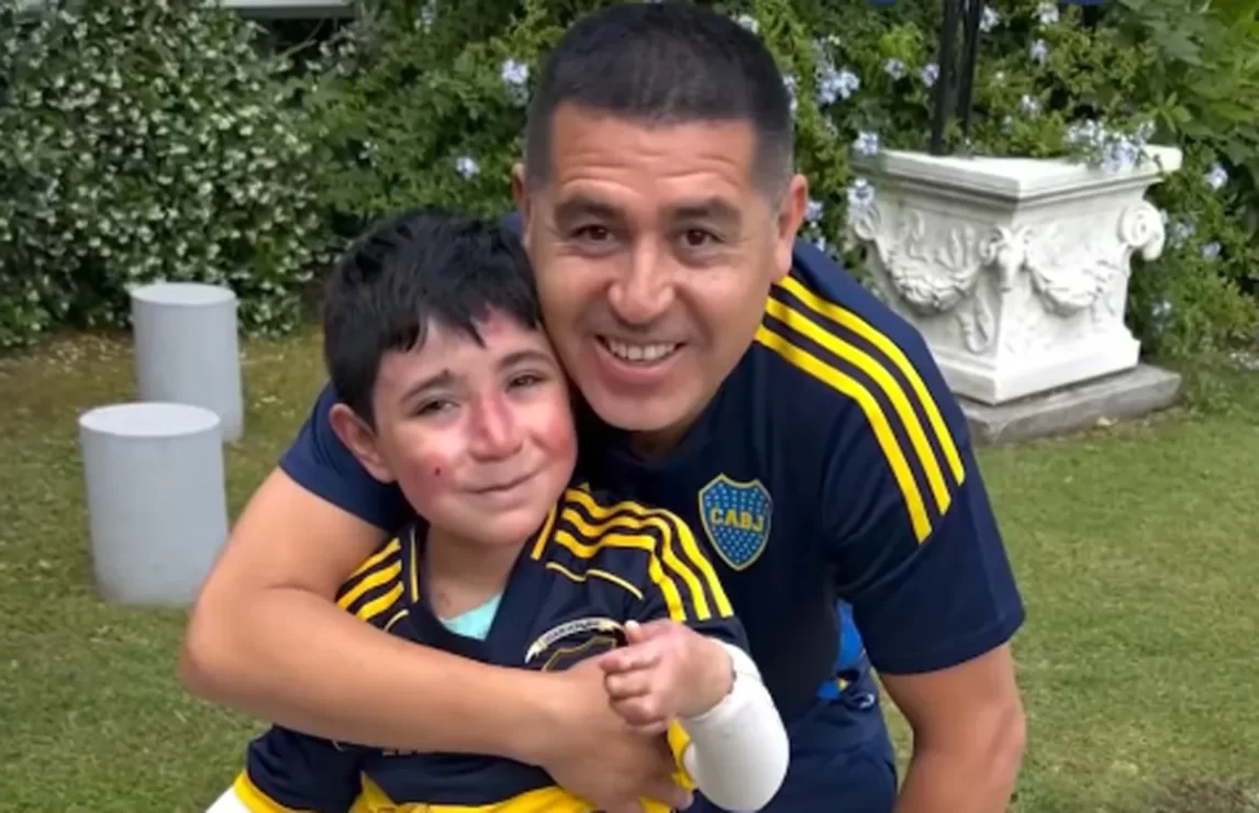 Riquelme y el abrazo que cambió la vida de Francisco
