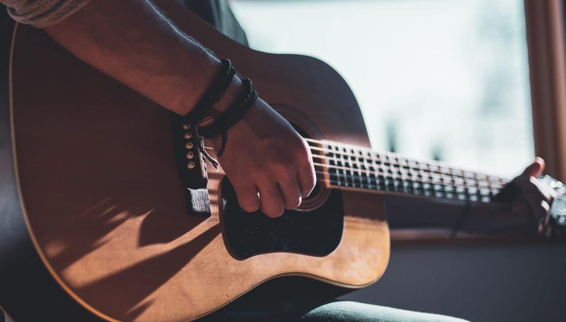 Dura reflexión de usuaria de Facebook sobre el ambiente musical: “Les re cabe los golpeadores con talento”