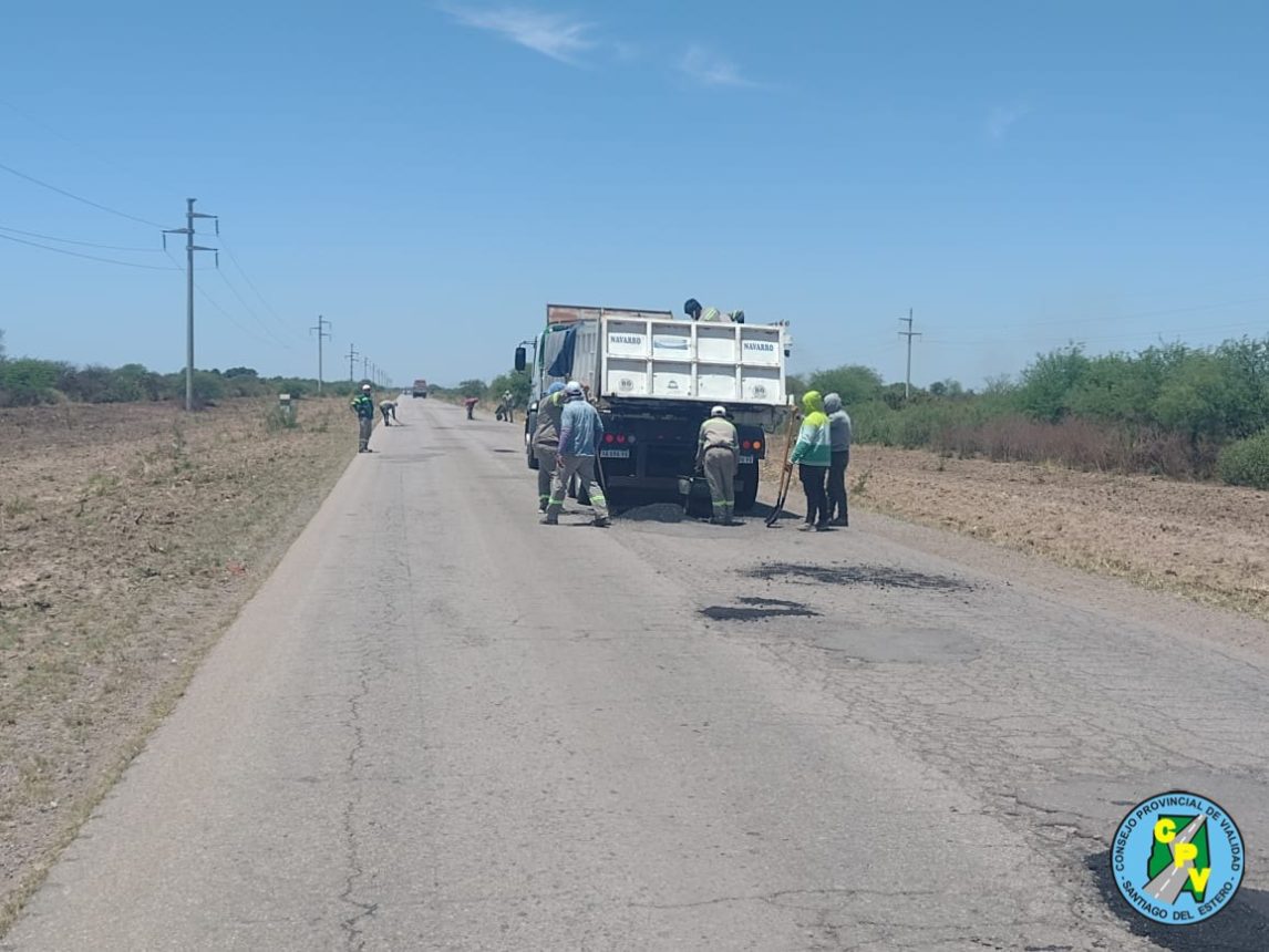 Ruta 21: Un camión perdió la carga de maíz y piden circular con precaución