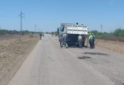 Ruta 21: Un camión perdió la carga de maíz y piden circular con precaución