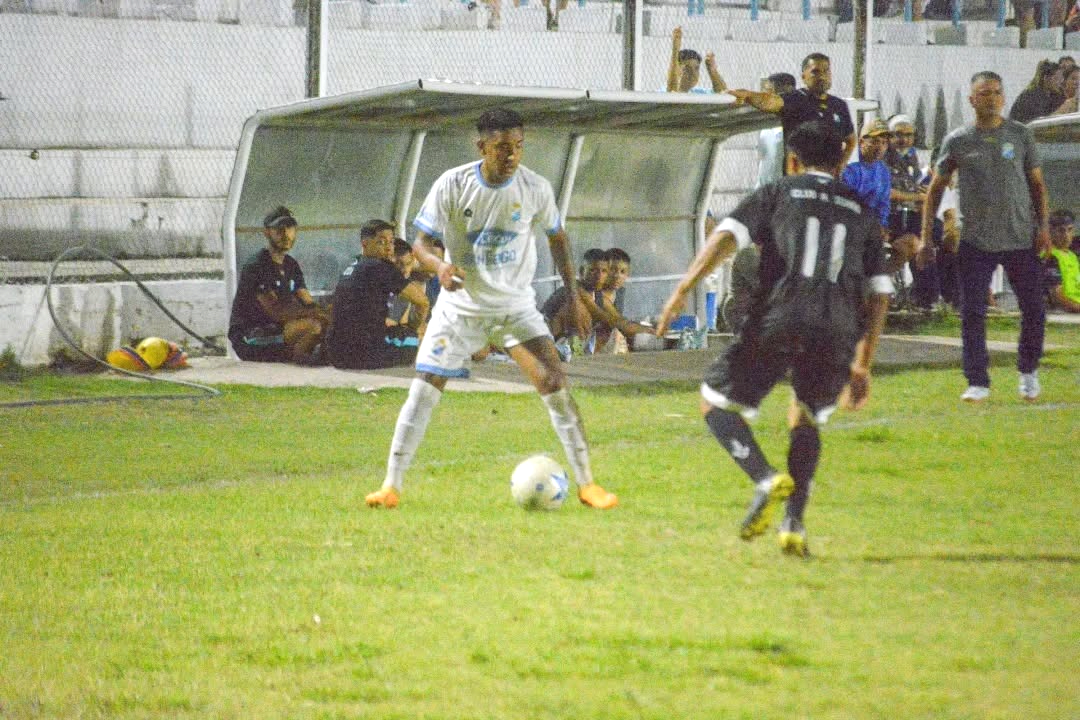 Con el debut de José Luis Gómez, Central Argentino le ganó a Atlético Icaño en La Banda