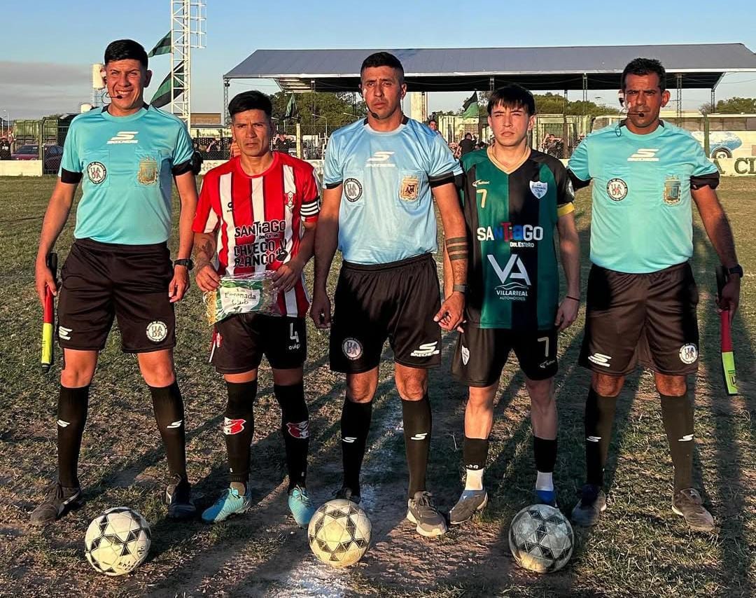 Agua y Energía reaccionó a tiempo y rescató un punto ante La Ensenada de Quimilí
