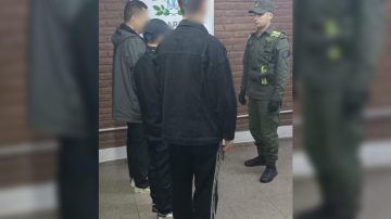 Grupo de chinos intentaron sobornar a gendarmes luego de entrar ilegalmente al país