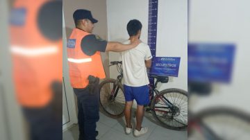 Demoran a “Bigote”, un delincuente que ofrecía una bicicleta robada para la venta