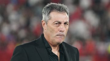 Tras el escándalo con el árbitro Andrés Gariano, Kudelka dejó de ser el DT de Huracán