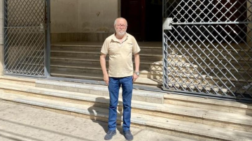 Pasaron 50 años y la bronca de la secundaria sigue: “El sabe que a donde lo vea lo cago a trompadas, es el Judas de la promoción 1975”