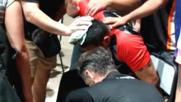 El clásico entre Tiro Federal y Olímpico se vio empañado por los violentos que agredieron a un árbitro