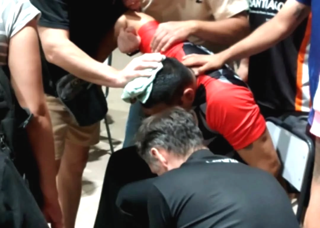 El clásico entre Tiro Federal y Olímpico se vio empañado por los violentos que agredieron a un árbitro