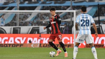 EN VIVO: en un apasionante partido, Racing le gana de manera agónica a River por 3 a 2