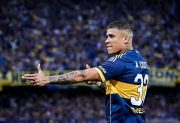 Boca pegó de entrada, lo aguantó y derrotó a Argentinos para meterse en las semifinales