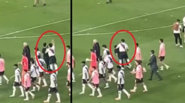 Video: la trompada de Maxi Salas a un joven que grababa la salida de River de la cancha