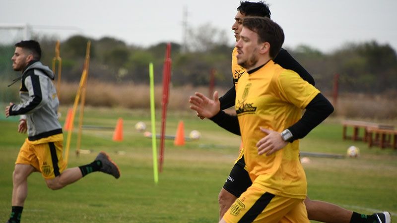 El plantel superior de Mitre volvió a los entrenamientos a la espera del nuevo DT