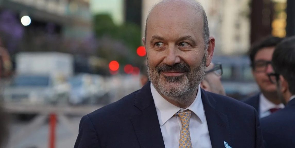 Sturzenegger asegura que la desregulación en cuotas de colegios dará previsibilidad