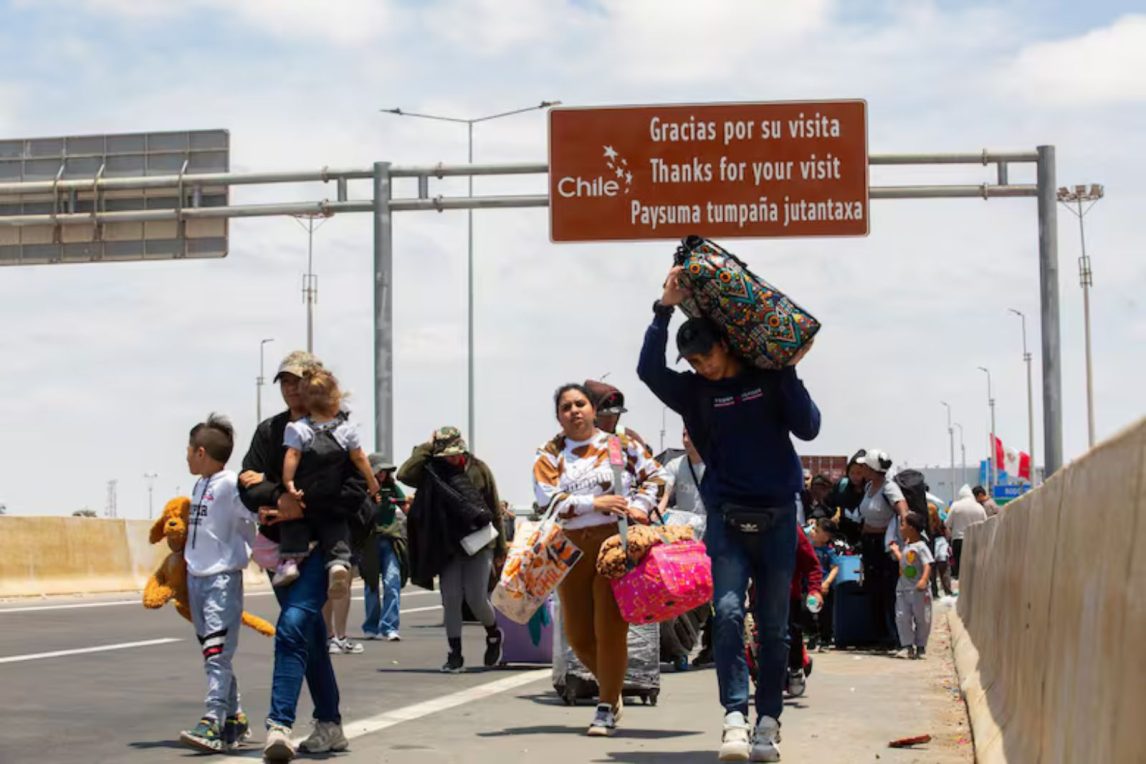 Sube la tensión en la frontera entre Chile y Perú por la crisis migratoria