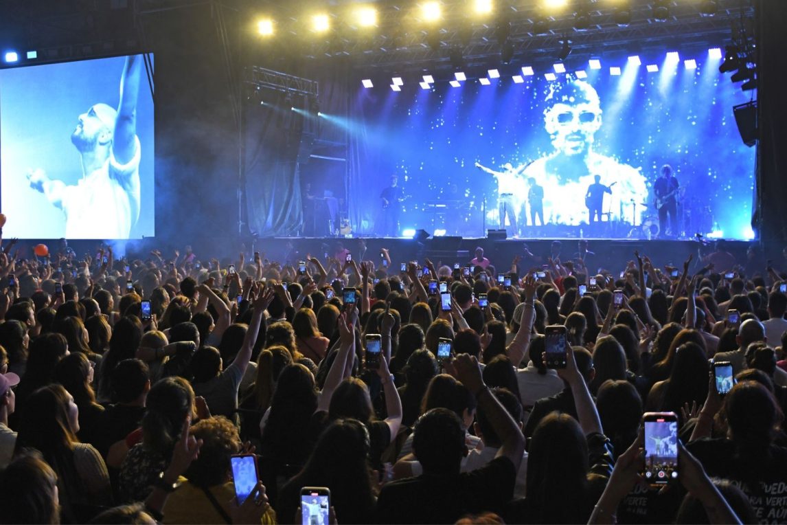 Grave denuncia: “abeleras” indignadas por la existencia de entradas “mellizas”