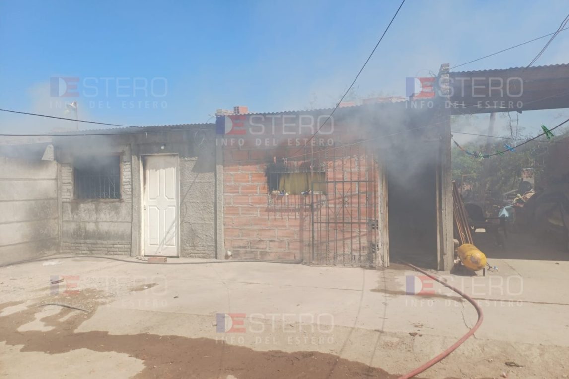 Pánico en el Barrio Jerusalén: un incendio dejó a una mujer de 72 años en crisis