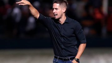 Güemes anunció la presentación oficial de Juan Vita como su nuevo DT