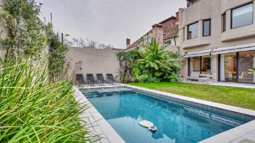 Horror: un niño de 5 años que celebraba su cumpleaños cayó a una pileta y se ahogó