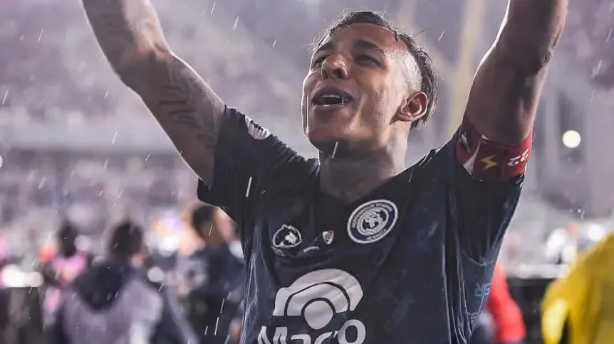 Sebastián Villa confirmó su salida de Independiente Rivadavia