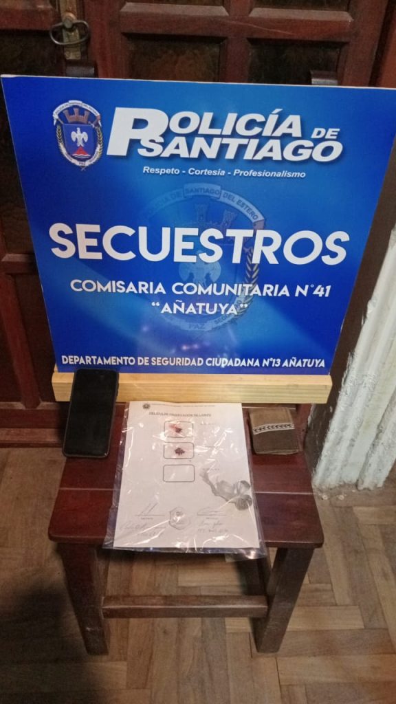 En un patrullaje policial de rutina, interceptan a un joven con droga