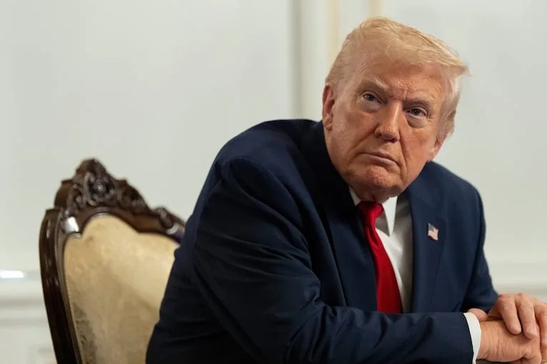 Trump declaró “cerrado en su totalidad” el espacio aéreo de Venezuela