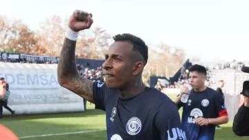 Sebastián Villa no continuará en Independiente Rivadavia y se despidió del presidente con un emotivo mensaje