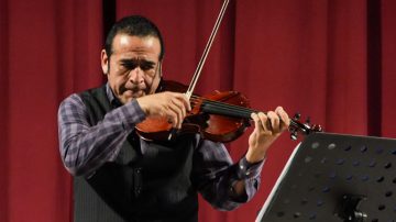 El Concierto de Navidad de Néstor Garnica suena en el Teatro 25 de Mayo
