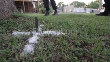 Llamativo hallazgo en Monte Quemado: encontraron cruces de sal en un quincho de alquiler