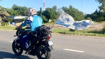 La postal que emocionó a los hinchas de Racing en la ruta a Santiago del Estero