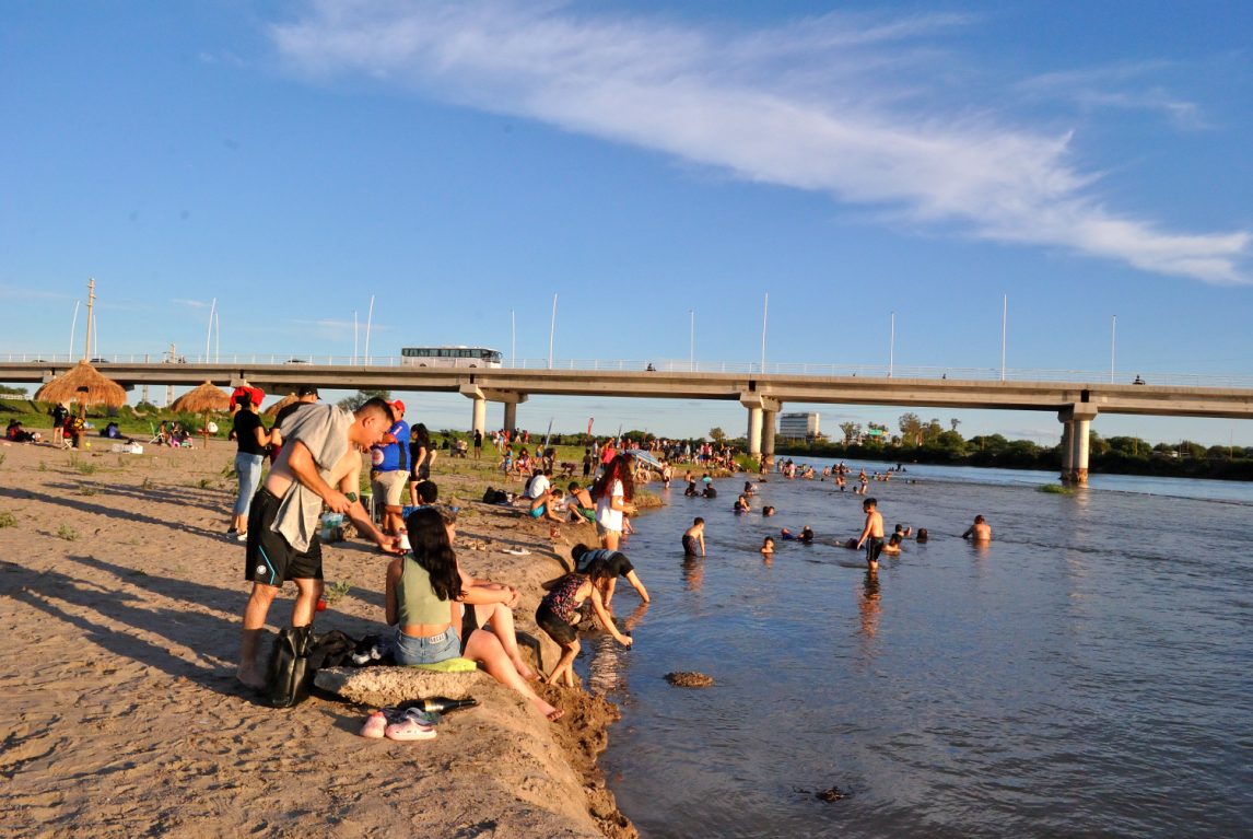 El Río Dulce fue protagonista del último domingo del año